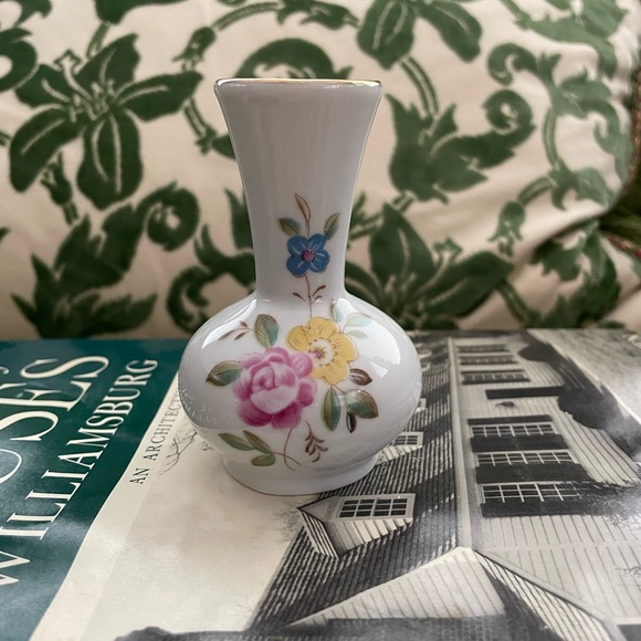 Vintage Accents Vintage Small Floral Vase Beautiful Poshmark